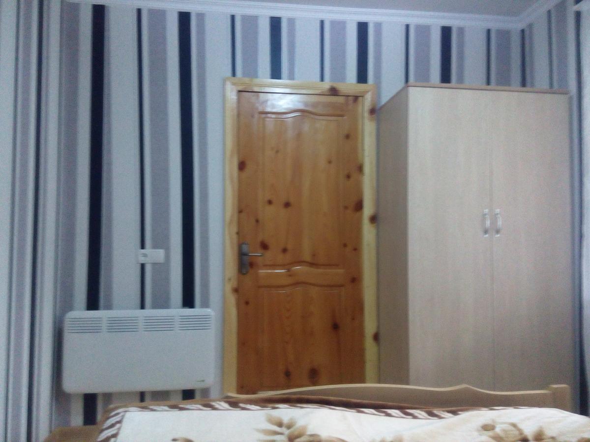 I R K O Hotell Mestia Exteriör bild